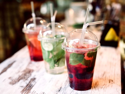 drinks in to go cups